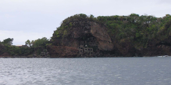 Bequia Moonhole