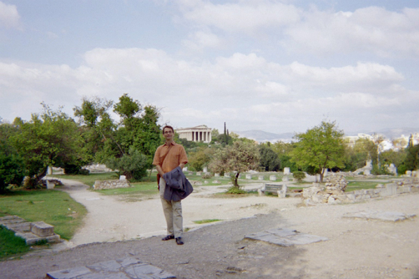 David not shopping at the agora